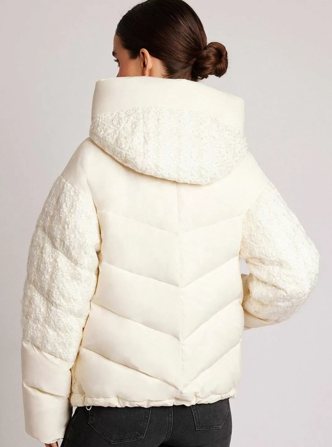 Blanc Noir Doudoune Irina Boucle Avec Bordures Dorees Et Garnissage En Duvet^Femmes Doudounes Et Manteaux