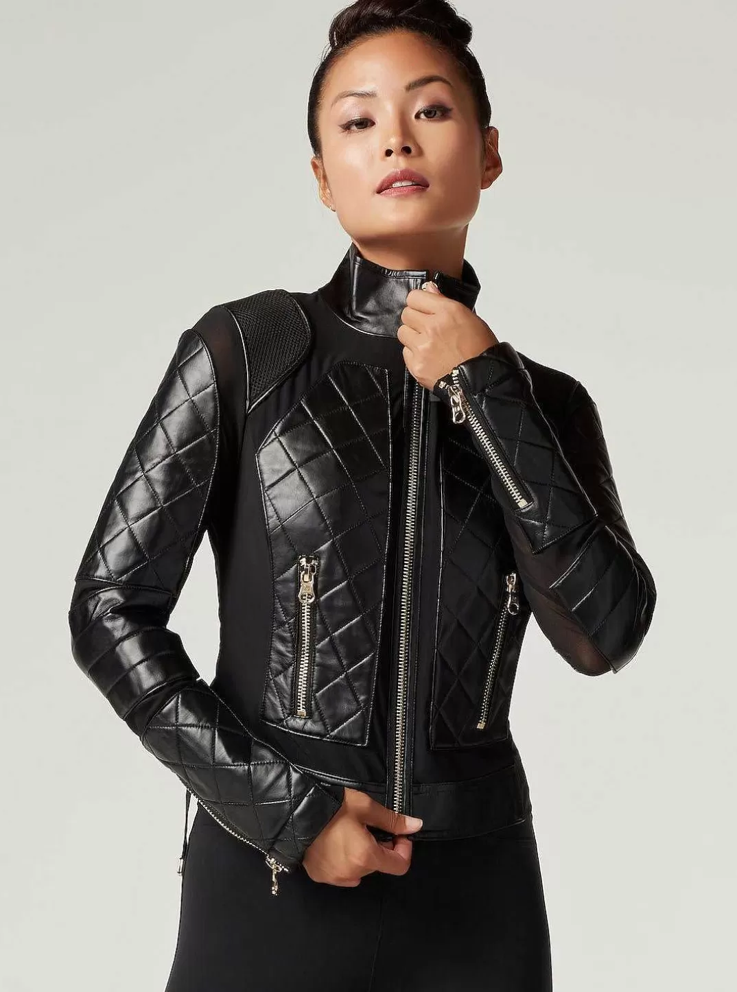Blanc Noir Veste De Moto En Maille Avec Cuir Noir Et Bordures Dorees - Gold Collection^Femmes Motos
